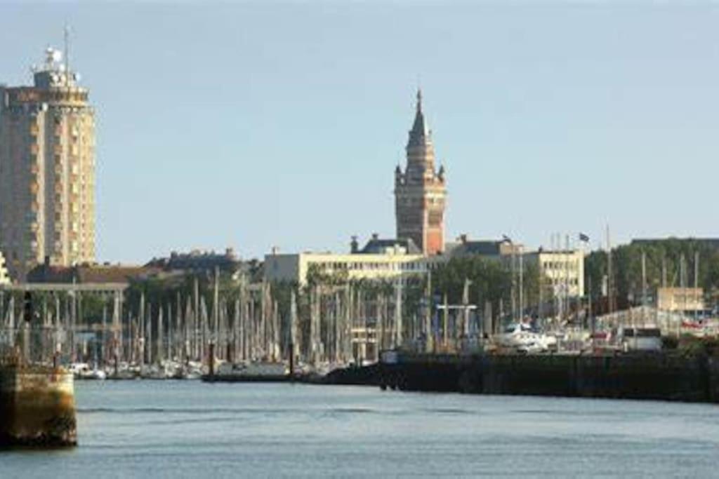 Maison De Ville Restylee Avec Jardin, Proche Gare Dunkirk Esterno foto